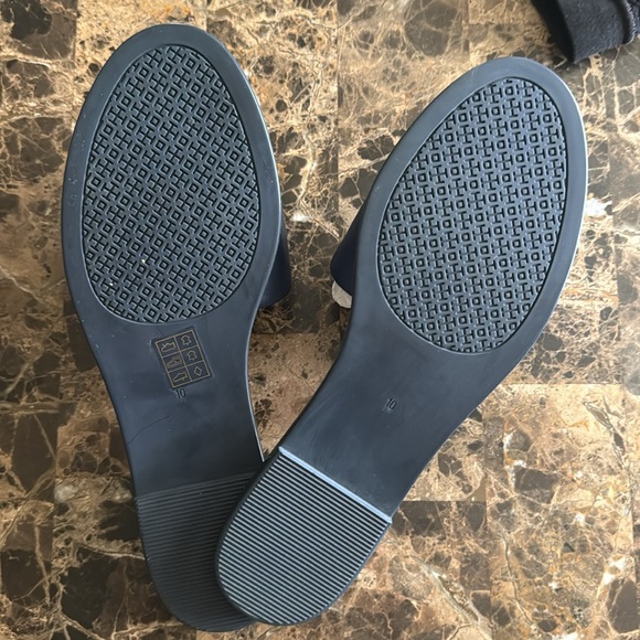NWOT Tory Burch sandals - Picture 7 of 7